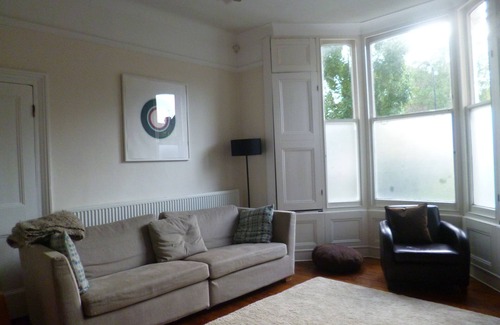 Stroud Green House | Family House with Great Kitchen, Steps from the Tube
