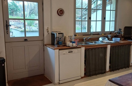 Pays Riberacois House | Spacious Family Retreat with Pool in Périgord Vert