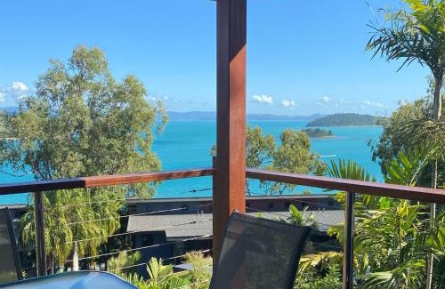 Hamilton Island Apartment | Family Island Dream Escape: 4-Star Villa with Ocean View