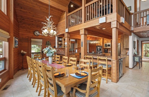 Truckee House | Donner Lake Vacation Lodge: Ideal Getaway with Pool & Pet-Friendly
