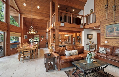 Truckee House | Donner Lake Vacation Lodge: Ideal Getaway with Pool & Pet-Friendly