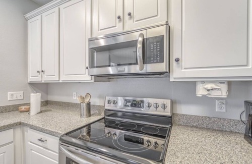 Lakeview Village House | Perfect Family Escape with Pool and Spa Amenities