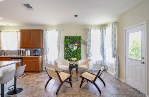 Wetmore House | Family-Perfect 4BR House - Fenced Yard & Style