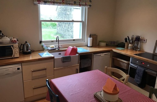 Logboy Cottage | Pet-Friendly Cottage in East Mayo with Ocean Views & Spa