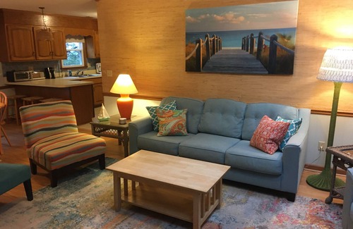 Sunset Beach House | Family & Pet Friendly Hotel on Sunset Beach's West End