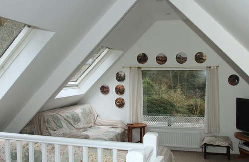 Aymestrey Cabin | Ideal Family & Pet-Friendly Retreat in Mortimer Country