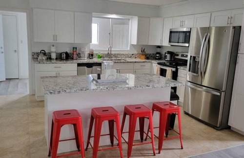 Pahrump House | Relaxing Family Ranch Experience in Pahrump with Spa Amenities
