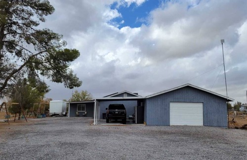Pahrump House | Relaxing Family Ranch Experience in Pahrump with Spa Amenities