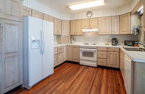 Pawleys Island House | Unforgettable Family Retreat at Decks, Docks & Flip Flops