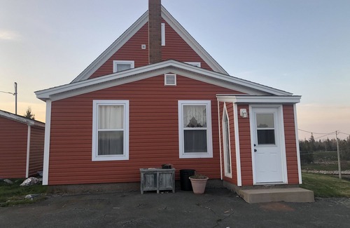 Northwest Cove House | Pet-Friendly Family Retreat at Ocean Front Getaway