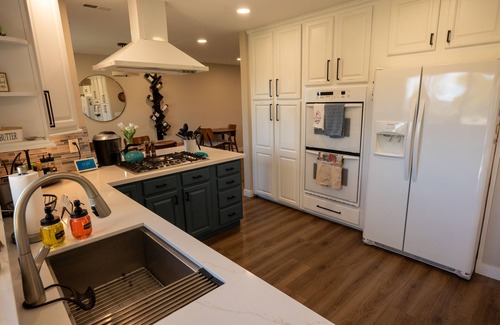 Tierrasanta House | Family Retreat with Kitchen & Hot Tub Near Zoo and Balboa Park