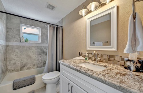 Tarpon Springs Bed & Breakfast | Family Retreats 5 minutes to the beach