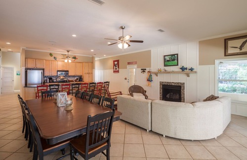 Putnam Hall House | Ideal Family Retreat on Scenic Lake Sante Fe, Sleeps 22