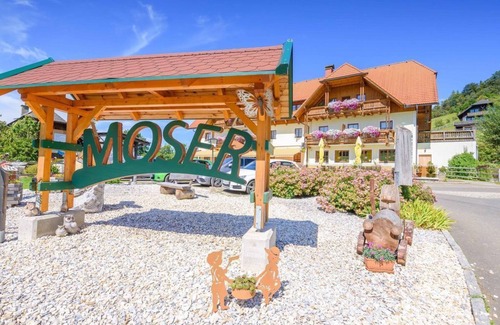Karchau House | Family Room with Spa Access at Alpengasthof Moser