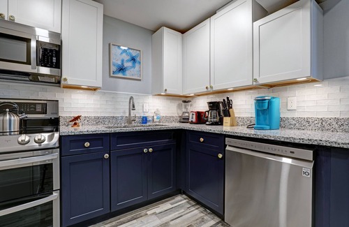 Mid Island House | Family-Friendly Retreat with Private Beach and Hot Tub