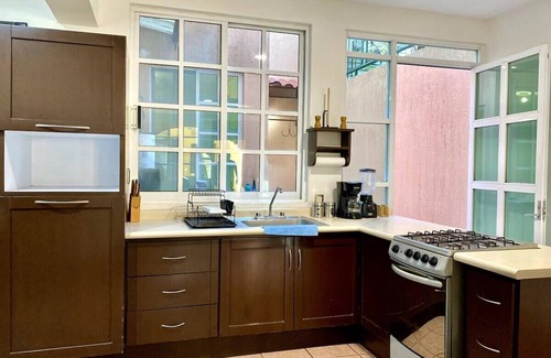 Oaxaca Apartment | Family Size | Plazas & 10′ Centro | Pet-Friendly