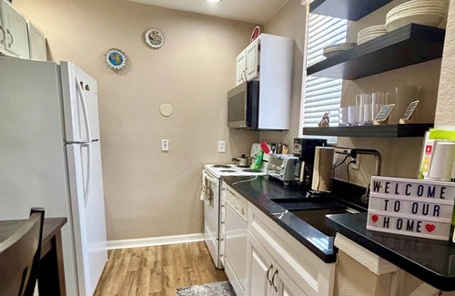 Kissimmee House | Family sized home! Near Disney & MCO, resort style, perfect for the holidays!