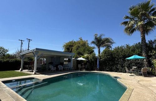 Atwater House | Ideal Family Retreat with Pool & Games in Central Location