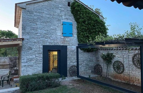 Debeljuhi House | Renovated Family Istrian Home Near Rovinj with Pool