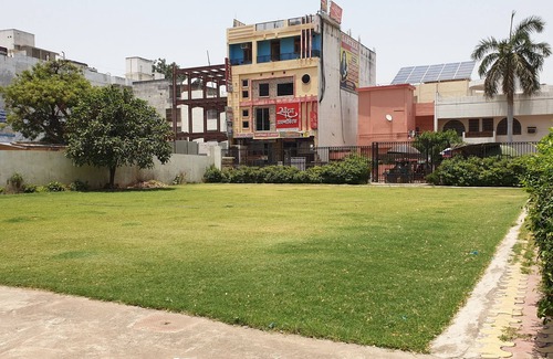 Varanasi Apartment | Comfortable Homestay: Explore Kashi Near BHU Lanka Assi