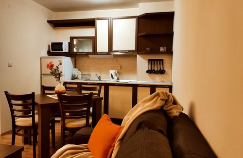 Smolyan Apartment | Cozy Family Studio with Yard & Fireplace near Pamporovo