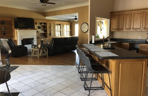Goodlettsville House | Modern Family Retreat with Pool and Ocean View - 9.8 Score