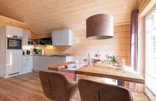 Schierke Apartment | Family Suite for Up to 6 with Kitchen at Bergwald Suites