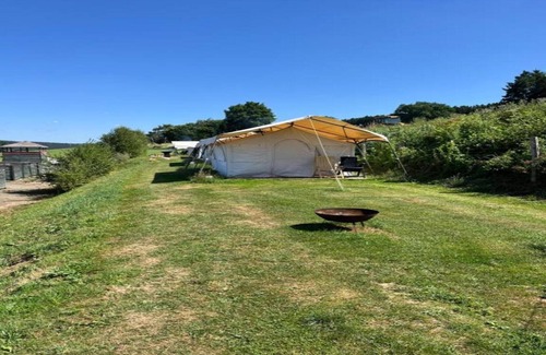 Wanne House | Family Tent Stay in Val de Wanne