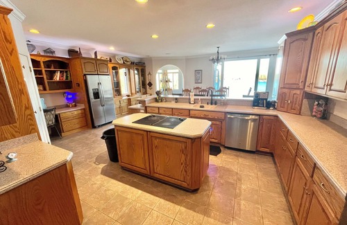 West Union House | Ideal Family Retreat on Lake Keowee with Dock & Hot Tub