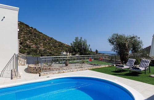 Vlichada Villa | New Family Villa Basilicata Gloria with Pool & Play Area