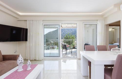 Vlichada Villa | New Family Villa Basilicata Gloria with Pool & Play Area