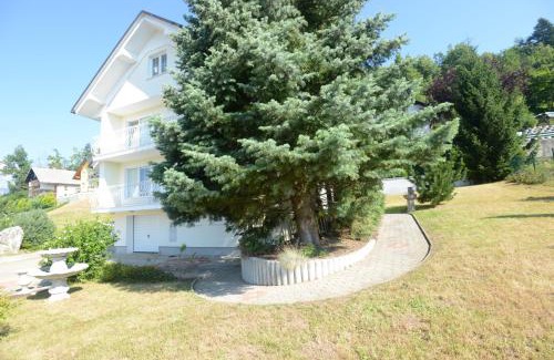 Zasip Villa | Family Villa Bled: Pet-Friendly Retreat with Great Amenities