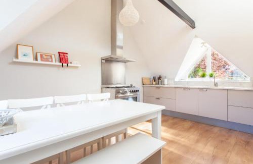 Rijs Villa | Family Villa Near IJsselmeer with Pet-Friendly Amenities