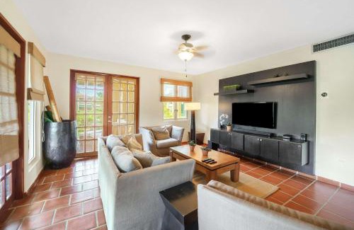 Cerro Gordo Villa | Family Villa Oleana Waterviews Oceanfront with water and generator