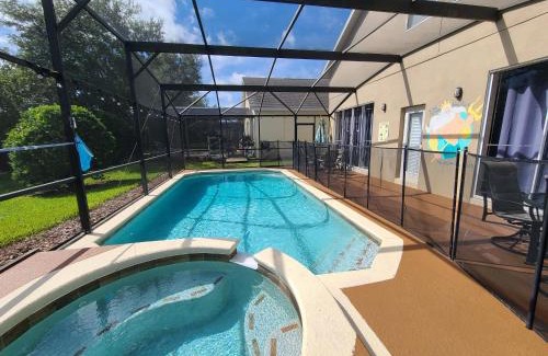 Four Corners House | Family-Friendly Triton Vacation Pool Home Steps from Disney