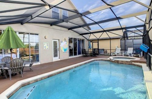 Four Corners House | Family-Friendly Triton Vacation Pool Home Steps from Disney