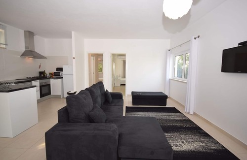 Alcobaca Villa | Idyllic Villa with Pool, Terrace & Garden - Rated 9.8/10