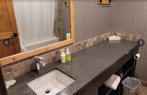 Banff House | Family Week 2025 (Feb 16-23, 2025) - Banff Rocky Mountain resort - 2 Bed/2 Bath