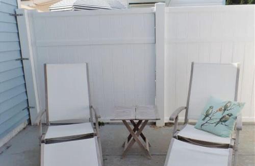 Crescent Beach House | Family Wolfe Cottage: Just Steps from the Beach