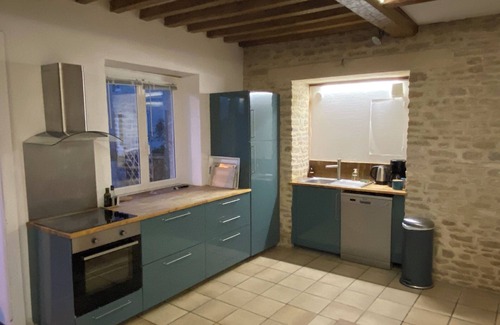 Meuvaines Cottage | Familygites 3 - Relaxing Retreat at Beaches du Débarquement