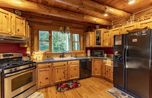 Luther House | Experience Edgetts Lodge: Ocean View Retreat for 30 Guests