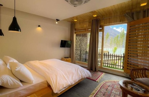 Hunza Hotel | Family-Friendly Stay at Famree Resort Hunza with Breakfast