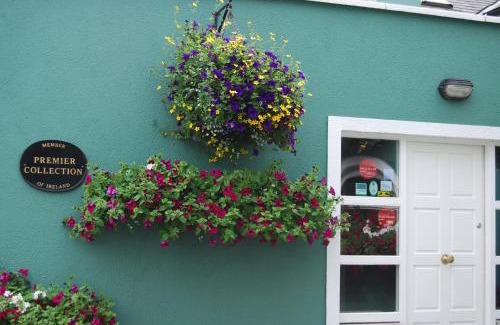 Kilkenny House | Eco-Friendly Fanad House with Hot Tub & Breakfast Included