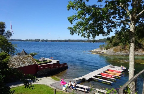 Fanabygda House | Exceptional Fanafjorden Cabins - Child Friendly Retreat