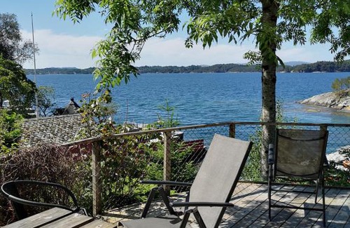 Fanabygda House | Exceptional Fanafjorden Cabins - Child Friendly Retreat