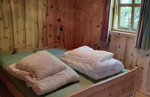 Fanabygda House | Exceptional Fanafjorden Cabins - Child Friendly Retreat