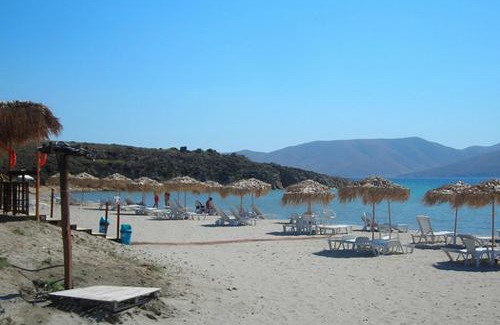 Moudros House | Oceanfront Fanaraki Villas: Guest Rated 10/10 for Relaxation