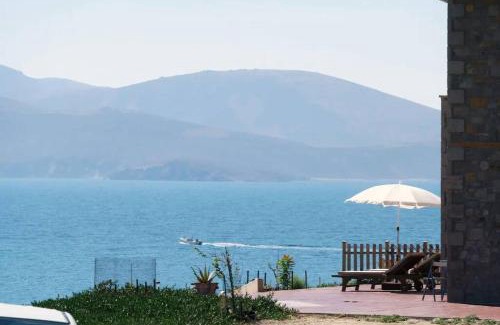 Moudros House | Oceanfront Fanaraki Villas - Perfect for Family Getaways