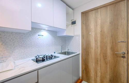 Ragunan Apartment | Stylish 1BR Retreat with Pool at Pejaten Park Apartment
