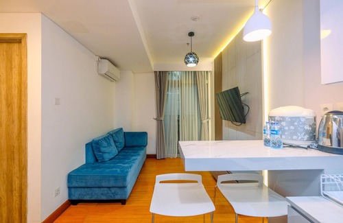 Ragunan Apartment | Stylish 1BR Retreat with Pool at Pejaten Park Apartment